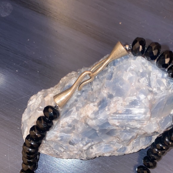 EXEX Genuine Black Onyx Gemstone Necklace with Sterling Silver Clasp and detail - Picture 2 of 5